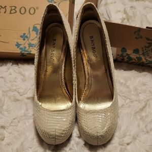 BAMBOO Textured Cream Women's Heels